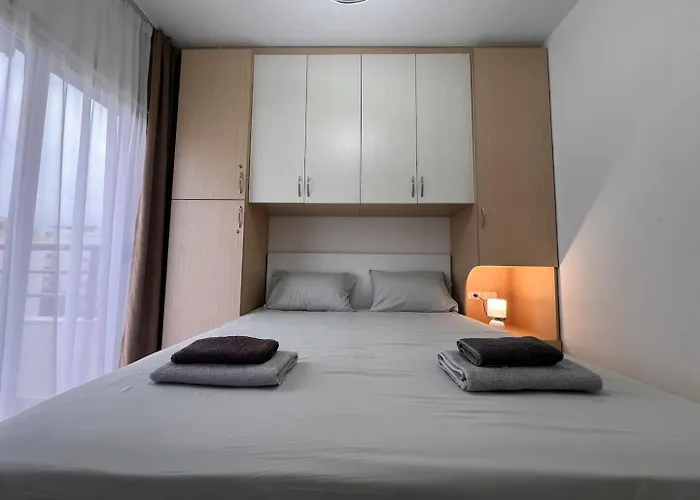 Azure Iris By Adriatic Living Daire